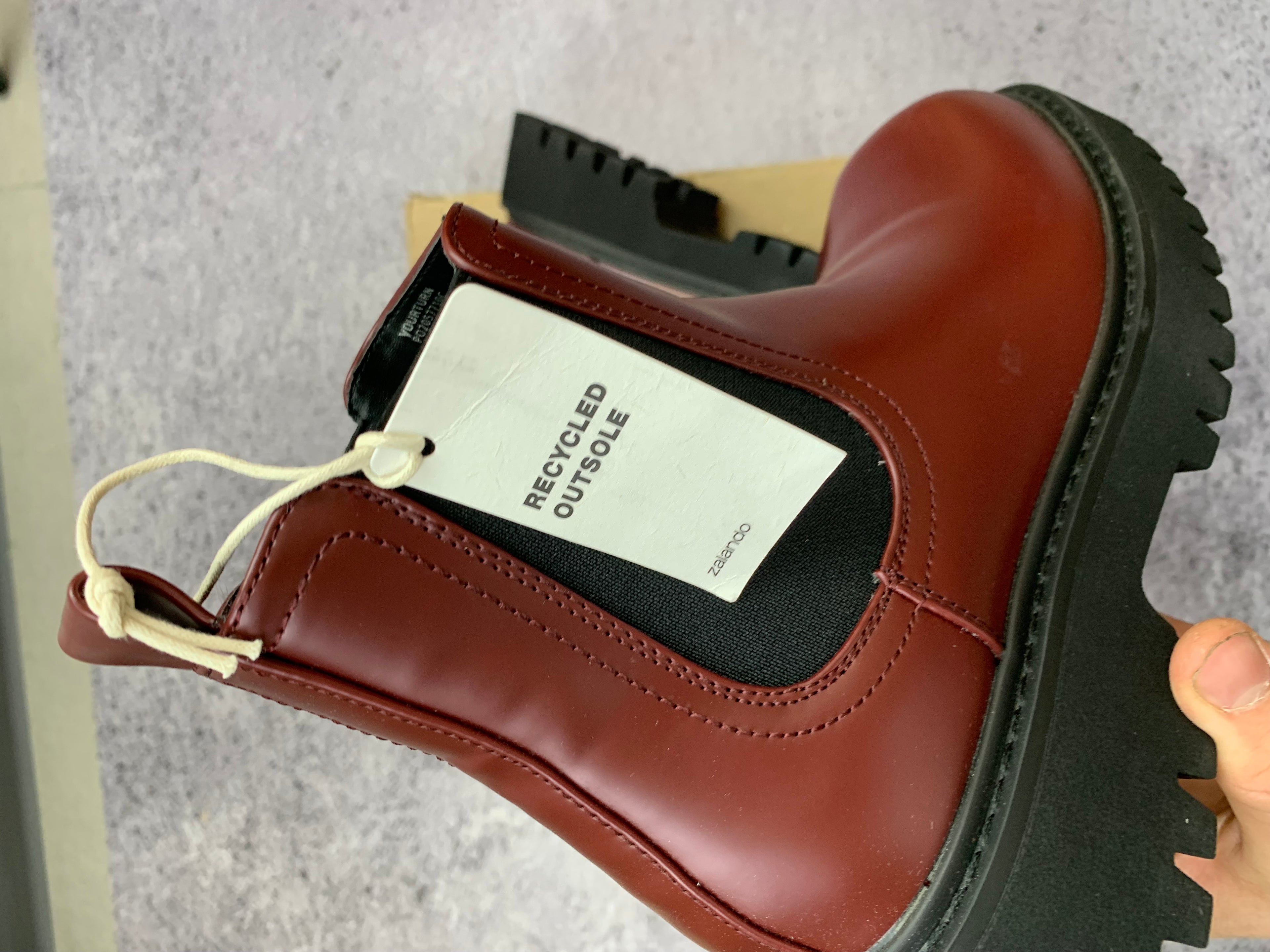 YOURTURN Bordowe Botki Chelsea na Grubej Podeszwie r. 38 Nowe z Metką + Box