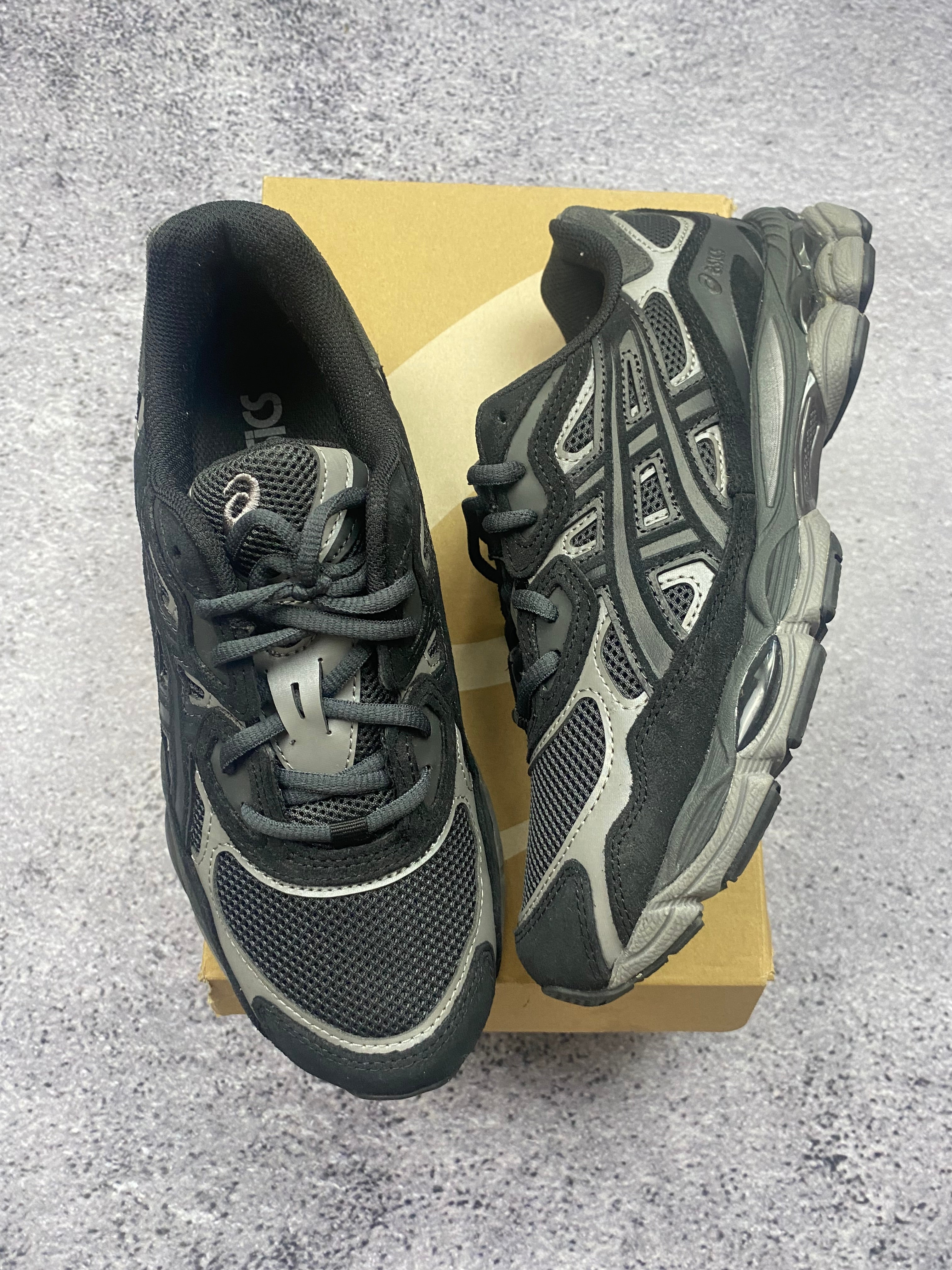 ASICS Gel NYC Black Sports Sneakers Size 40